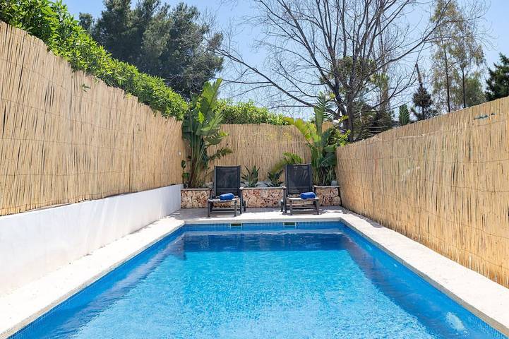 Ferienwohnung für 4 Personen, mit Balkon und Garten sowie Pool in Port d'Alcúdia
