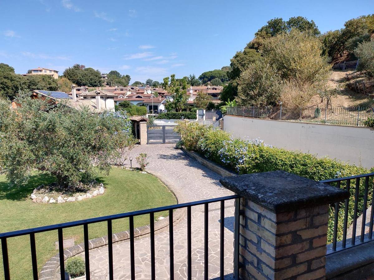 Appartamento intero, Attico in Villa Dona in Sacrofano, Provincia di Roma