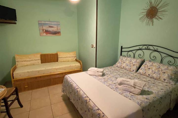 Macchia Salentina studio apartment 2/3 places in residence with swimming pool 2 km from the sea in Taviano, Golf von Tarent