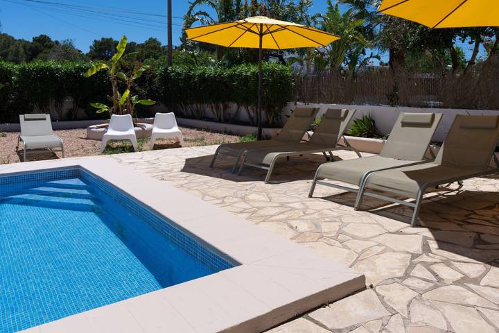 Villa „Can Pep Ramon I“ mit privatem Pool und Wlan in Es Codolar, Sant Josep de sa Talaia