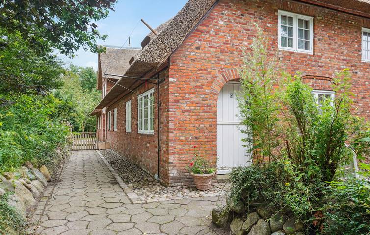 Ganze Ferienwohnung, Apartment mit Küstenblick, Parkplatz, TV und Terrasse in Dagebüll, Nordfriesland