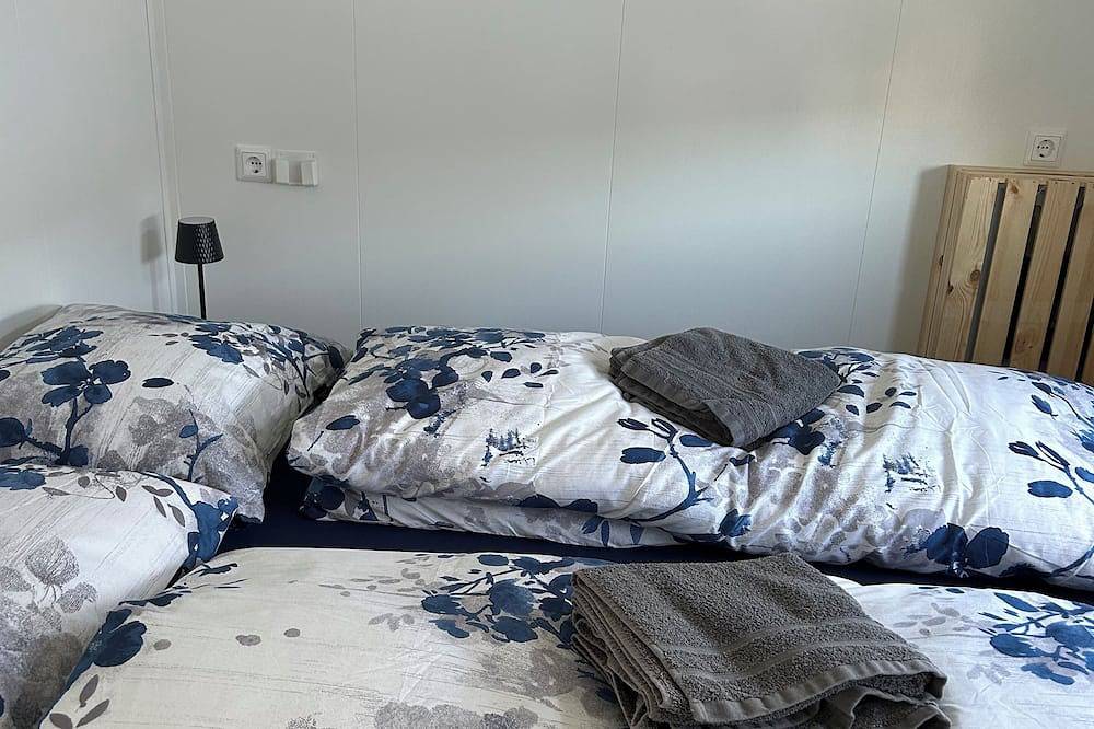 Schönes und gemütlich eingerichtetes Chalet für 4 Personen, 400 Meter vom Strand entfernt in Petten, Noord-Holland - Nordseeküste