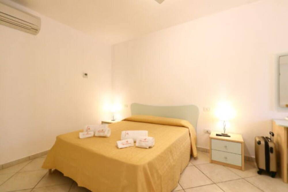 Apartamento entero, Estudio para parejas en Capo Vaticano con piscina in Faro Capo Vaticano, Ricadi (municipality)