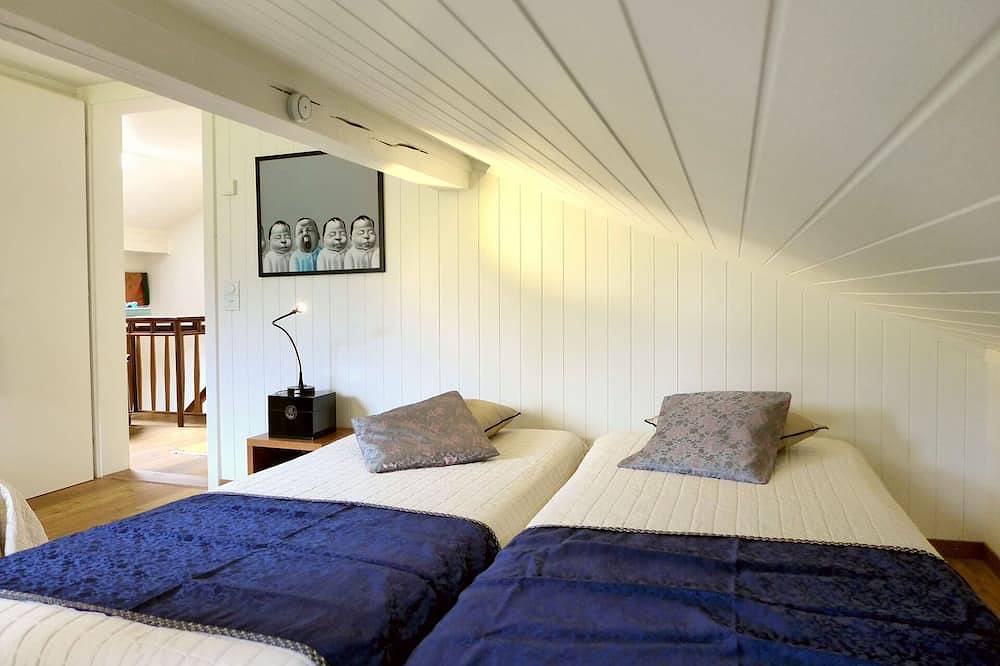 Magnifique maison de vacances privée avec Wifi, Tv, terrasse, animaux admis et vue panoramique in Schwendi b. Grindelwald, Grindelwald