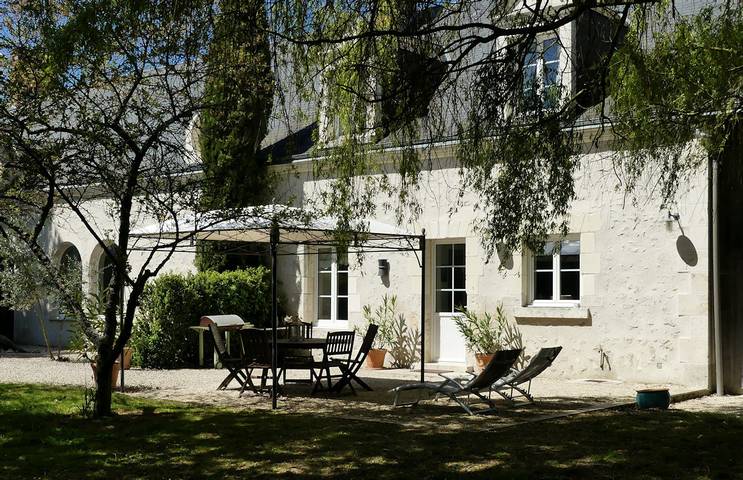 Gîte pour 4 personnes, avec balcon et jardin à Chitenay