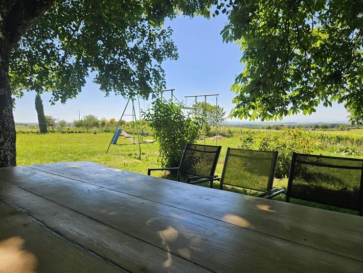 Gîte pour 6 personnes, avec Terrasse et Jardin à Cahuzac-sur-Vère - 2