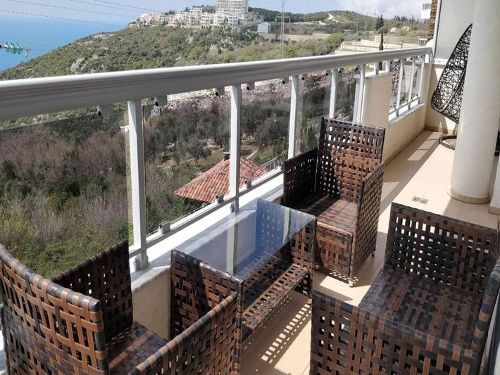 Apartamento entero, Apartamento elegante con piscina en Dobra Voda in Montenegro Coast
