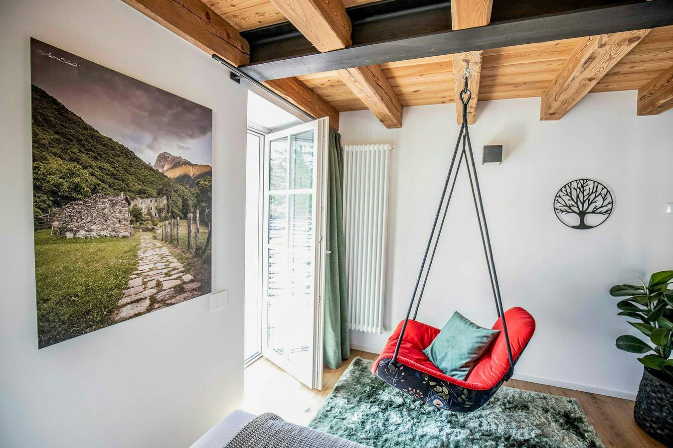 Ganze Wohnung, Design-Loft für zwei Personen im Zentrum von Chiavenna in Kleven, Bernina-Alpen