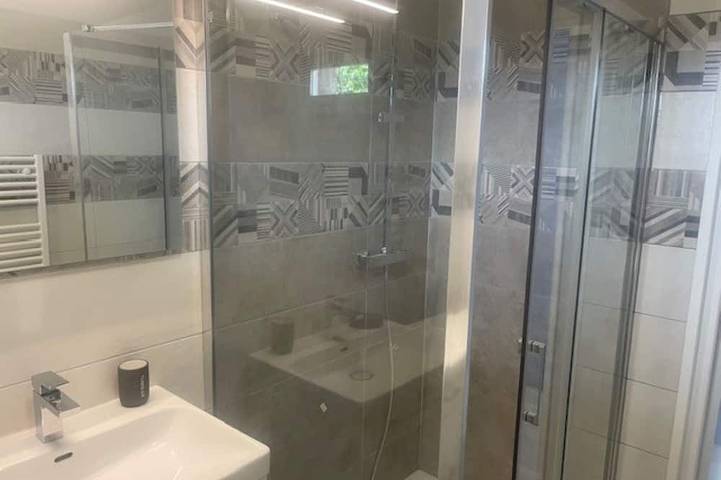 Gîte pour 3 personnes, avec piscine et jacuzzi ainsi que sauna et terrasse à Serra-di-Fiumorbo - 2