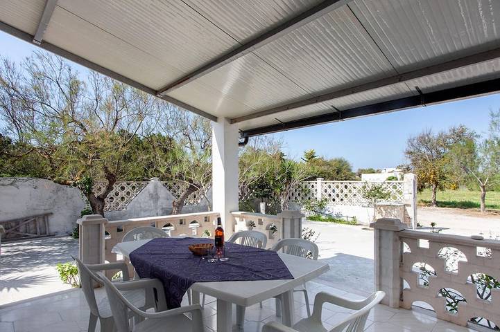 Location de vacances pour 6 personnes, avec jardin à Punta Prosciutto