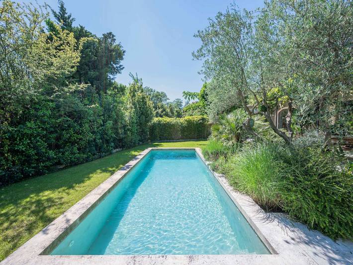 Location de vacances pour 10 personnes, avec Jardin et Piscine à Paradou - 2