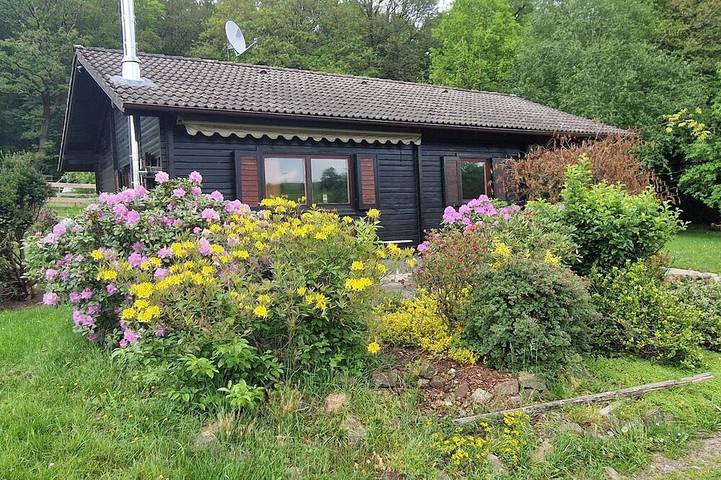 Ferienhaus für 4 Personen, mit Terrasse und Garten in Erbach