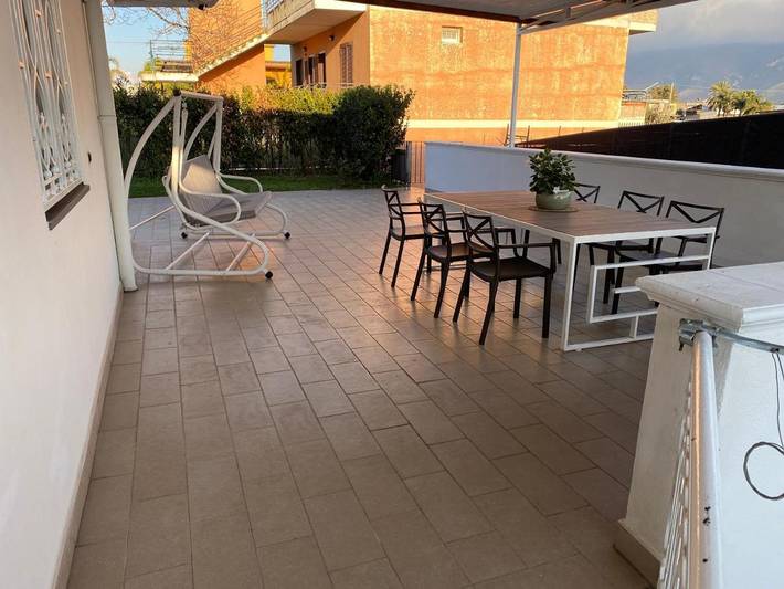 Location de vacances pour 9 personnes, avec balcon ainsi que vue et jardin à Pompei - 2