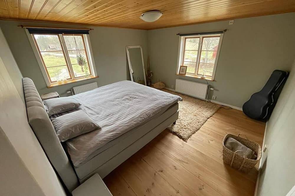 Mysigt Boende med hög Standard med Plats för 8 Personer i Hjärtat av Tiveden in Tived distrikt, Laxa