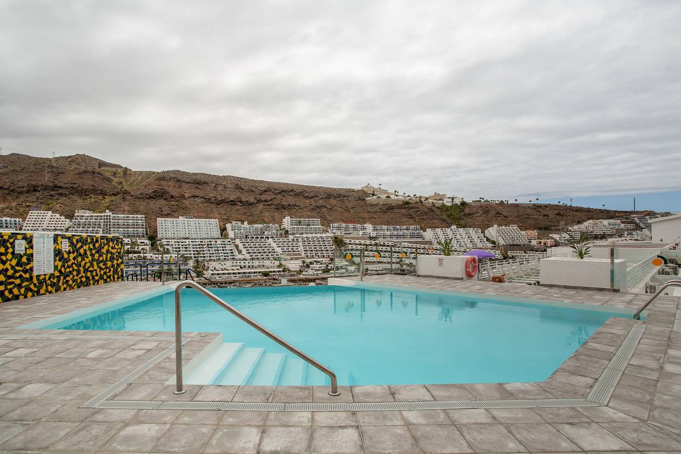 Entire apartment, Vacation Apartment 'Sun and Serenity Pool Wifi' with Sea View, Wi-Fi and Air Conditioning in Puerto Rico (Gran Canaria), Mogán
