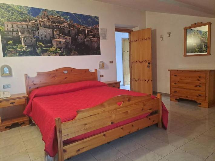 Hôtel pour 2 personnes, avec terrasse et jardin à Scanno - 4