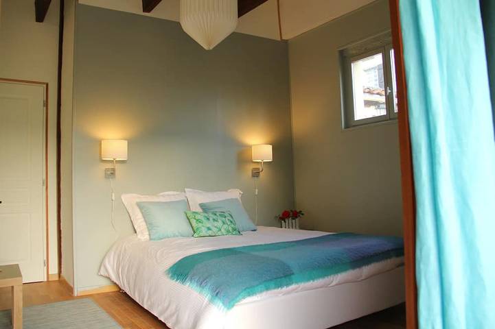 Location de vacances pour 8 personnes, avec terrasse et jardin à Bagat-en-Quercy - 3
