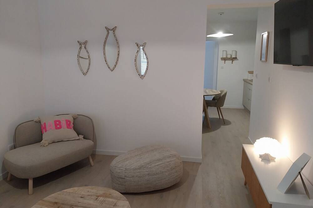 Entire apartment, La Dune Blanche - Apartment - 2bedroom - 4beds in Merlimont Plage, Merlimont