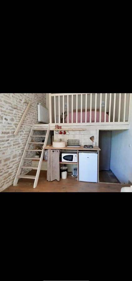 Location de vacances pour 2 personnes, avec terrasse à Ladoix-Serrigny - 2