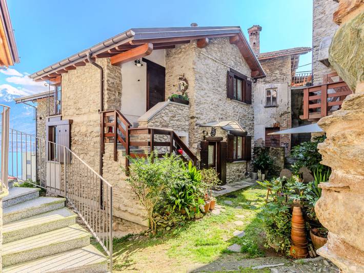 Appartamento per 2 persone, con Giardino a Domaso