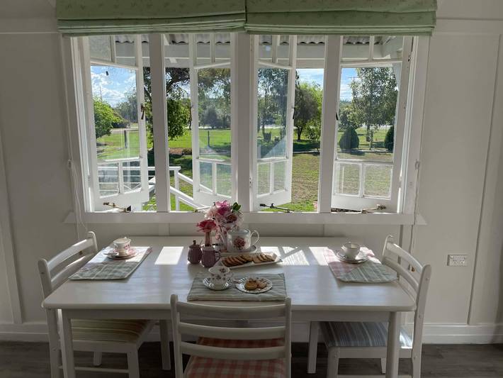 Tranquilo alquiler de casa de 2 dormitorios en el histórico Leyburn in Darling Downs