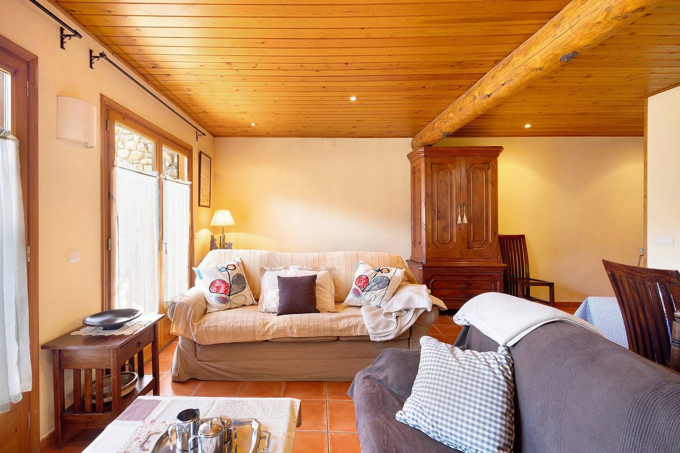 "Mas Cal Gintó" avec vue sur les montagnes, terrasse privée et Wi-Fi in La Masella, Das