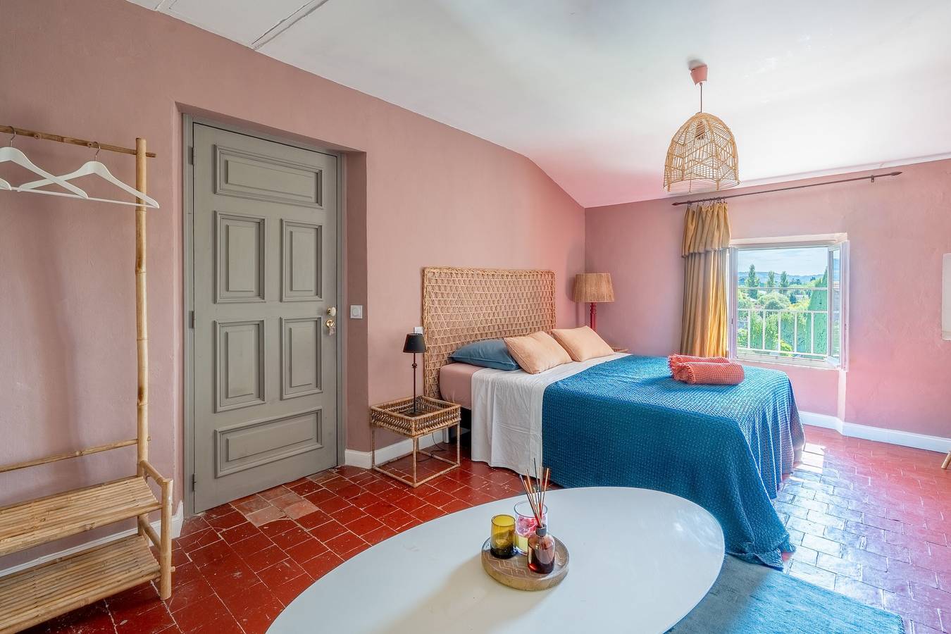 Guest Room 'Suite 55' with Wi-Fi in Tulette, Nyons region