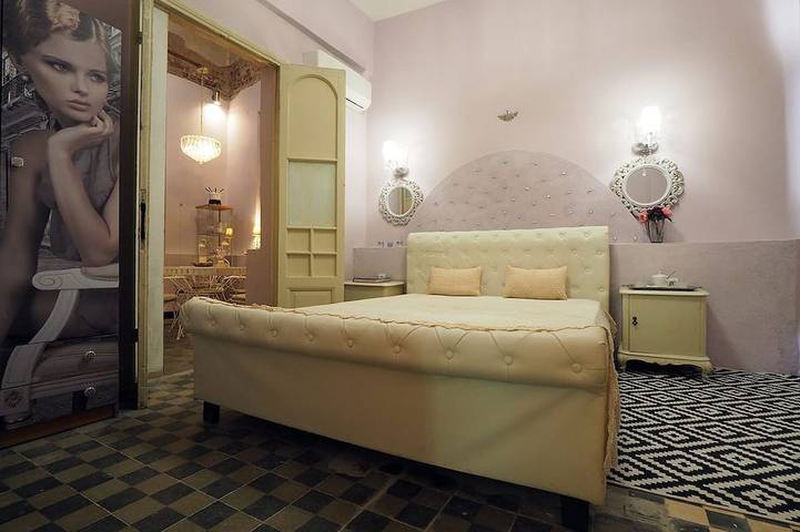 Chateau Leconte, Beautiful Vintage House in Thessaloniki in Analipsi (Thessaloniki), Thessaloniki region