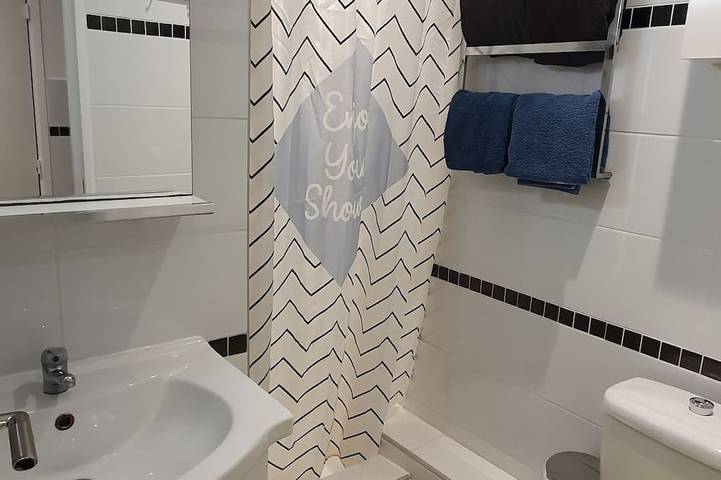 Entire apartment, Studio Marina baie des Anges - 4 people in Villeneuve-Loubet Plage, Villeneuve-Loubet