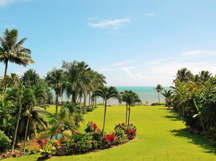 Vacation home for 2 people, with yard on Oahu