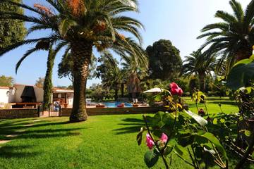 Gîte pour 2 personnes, avec jardin et jacuzzi ainsi que terrasse et piscine à Perpignan