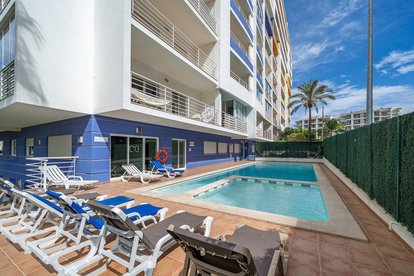Ganze Wohnung, Apartment Casa Shanti mit Salzwasserpool und Wlan in Praia da Rocha, Portimão
