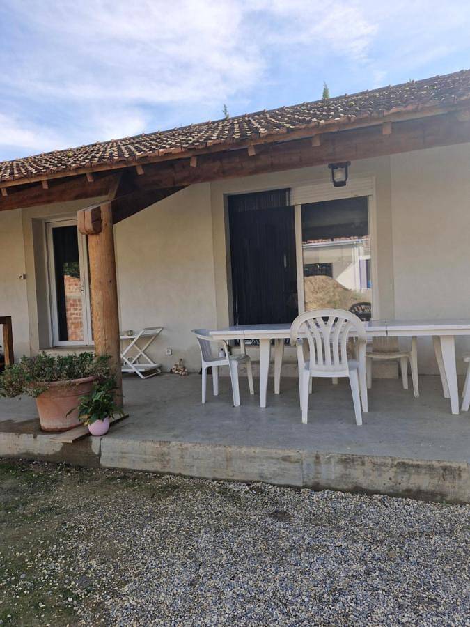 Gîte pour 2 personnes, avec terrasse à Aubignan