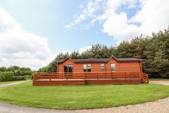 Cottage for 2 people, with sauna and pool, with pets in Shropshire