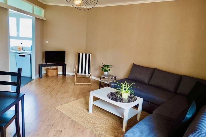Apartamento entero, 38m2 studio with balcony next to Rochebonne beach in St Malo, Brittany in Paramé, Saint-Malo