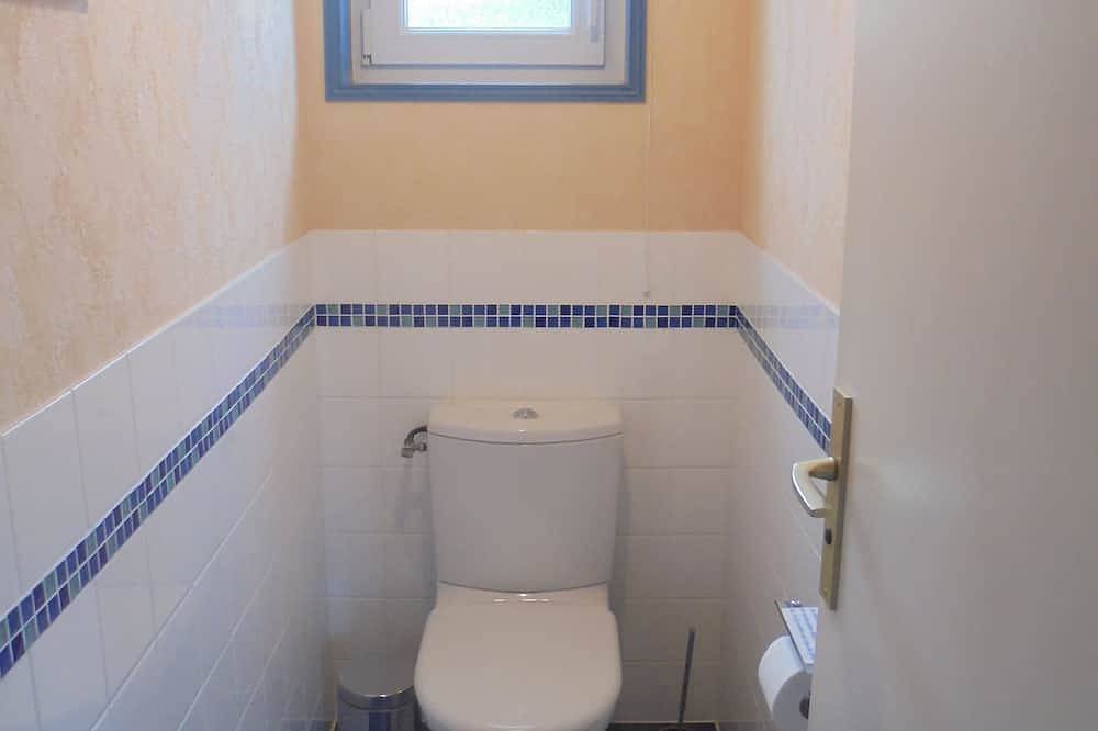 Chalet Am Meer- in Strandnähe Meerblick, Wifi, Fahrräder, Garten, Terrasse in Plozévet, Quimper und Umgebung