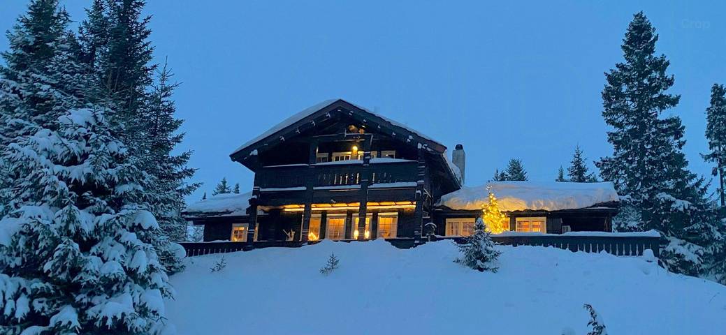 Feriehus for 10 personer, med Terrasse og Sauna i Øyer 