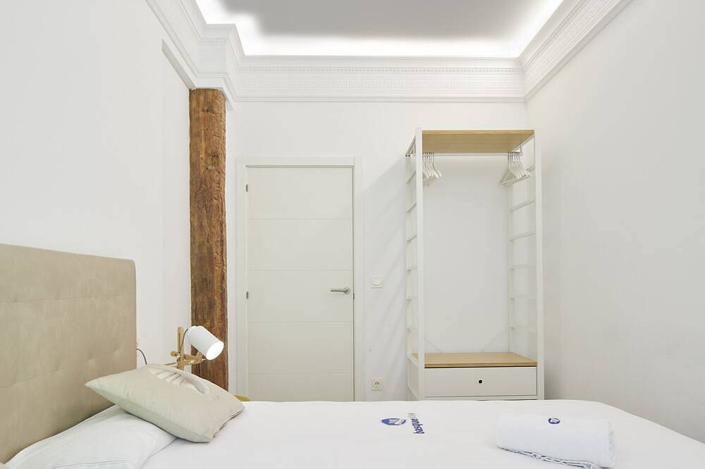 Entire apartment, Opari -- Basque Stay in Playa de la Concha, San Sebastian