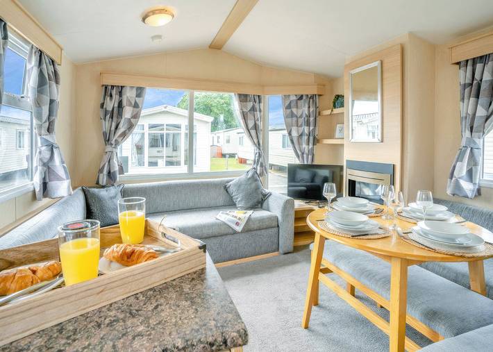 Caravan for 4 people in South-Wales