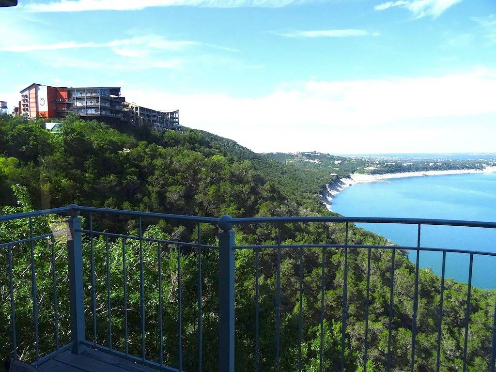 Ganze Wohnung, Romantische und gemütliche Schlosssuite in Lake Travis