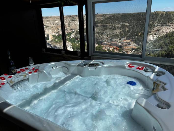 Casa rural para 8 personas, con Jacuzzi además de Terraza y Vistas en Provincia de Albacete - 2
