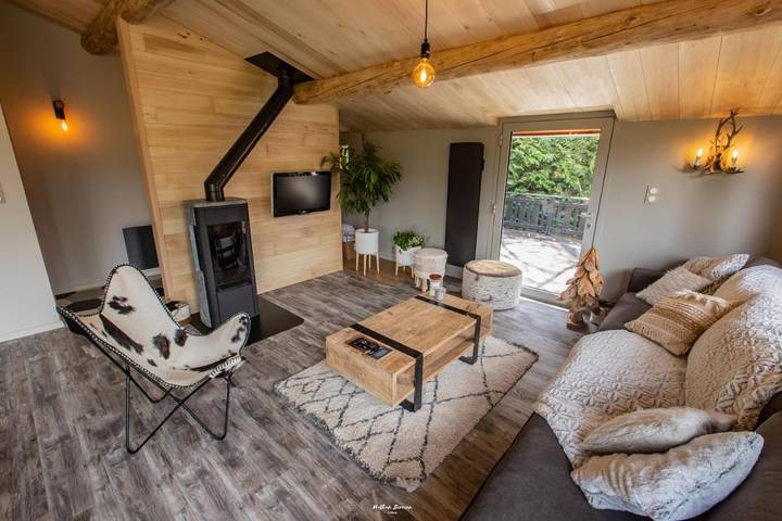 Gîte pour 10 personnes, avec piscine et terrasse ainsi que sauna et jacuzzi, adapté aux familles à Azet - 2