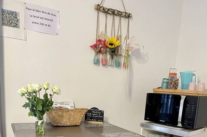 Chambre d’hôte pour 2 personnes, avec piscine ainsi que jacuzzi et jardin en Gironde - 2