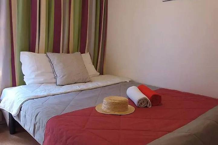 Location de vacances pour 4 personnes, avec terrasse et piscine, animaux acceptés à Saint-Plantaire - 2