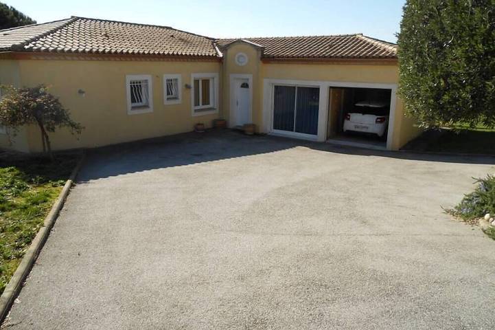 Gîte pour 6 personnes, avec terrasse et jardin dans Golf Club (Carcassonne)