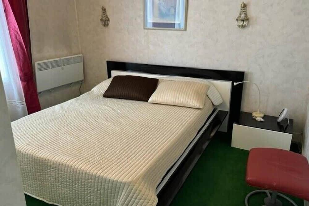 Cozy duplex with garden on the outskirts of Paris in Gentilly, Valle del Marne
