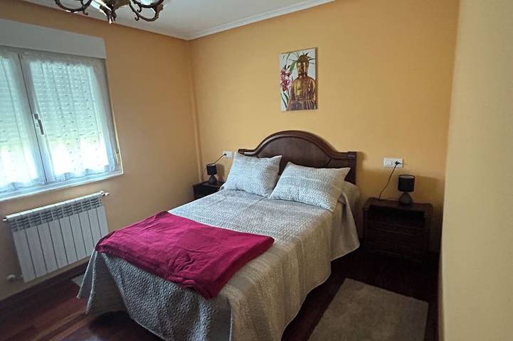 Family home with a garden: Beach, mountains, and pets welcome (Garage included) in El Franco, Côte Cantabrique