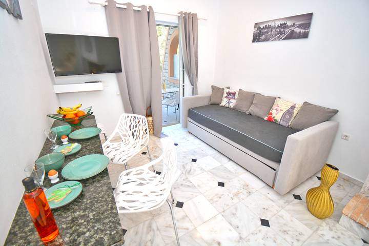 Gîte pour 4 personnes, avec jardin à Agios Gordios - 3