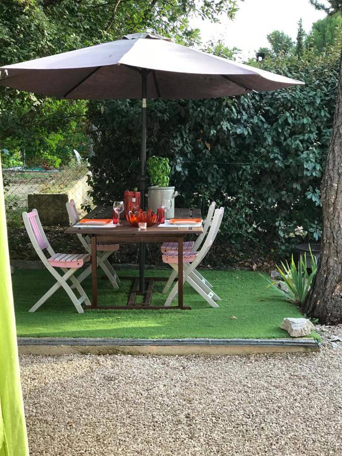 Location de vacances pour 6 personnes, avec vue ainsi que piscine et jardin à Saint-Vallier-de-Thiey - 3