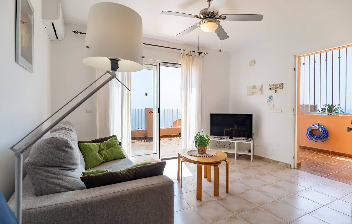 Appartement de vacances entier, Appartement avec vue sur la mer, avec piscine, parking et WiFi, à 2 km de la plage in Playa de las Ventanicas, Mojácar